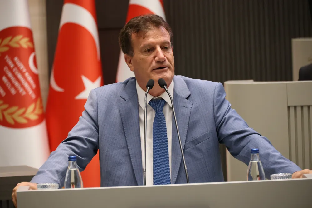 Azerbaycan İle KKTC Arasında Vizesiz Ve Kimlikle Seyahat İhtimali Değerlendiriliyor