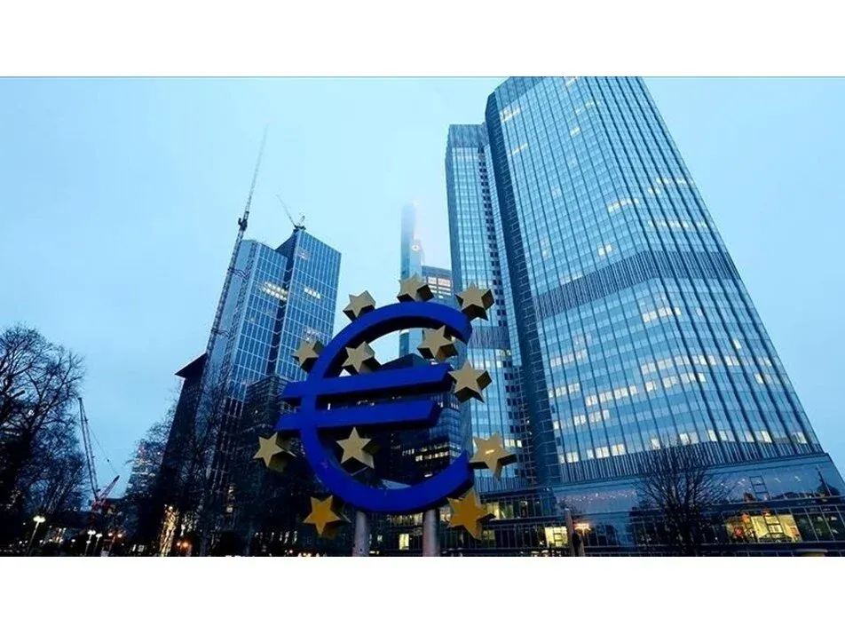 Avrupa Merkez Bankası politika faizinde indirime gitti