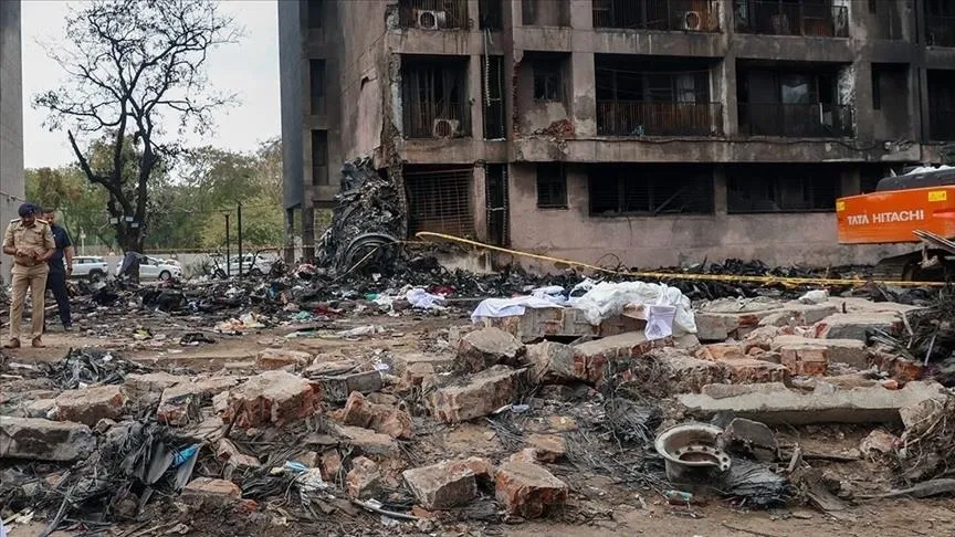 Hindistan’daki uçak kazasında kalkıştan sonra motorlara giden yakıt kesildi
