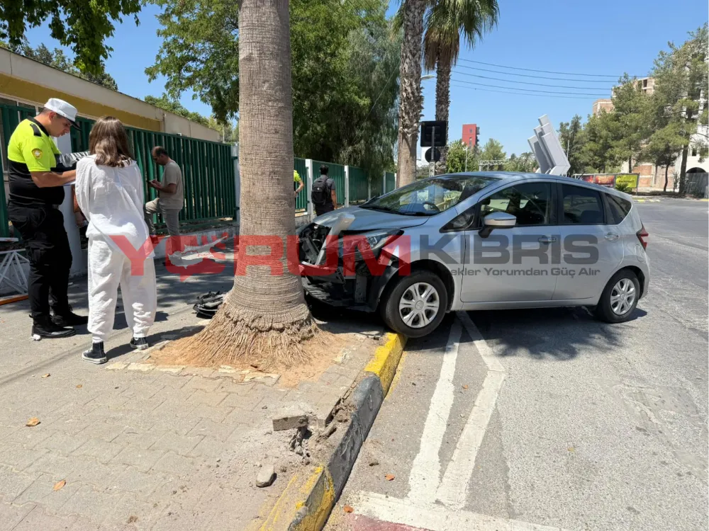 Lefkoşa Abdi İpekçi Caddesi’nde Trafik Kazası