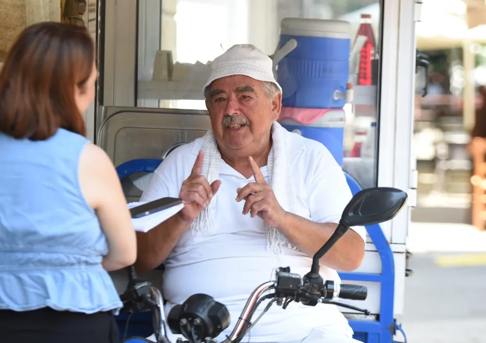  Kıbrıs kültürünün temsilcilerinden, Lefkoşa’nın simgelerinden biri; Hakan Aşık