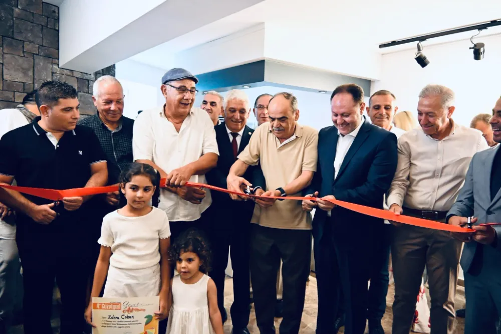  Öztürkler, 4. Uluslararası Güzelyurt Sanat Buluşması sergisinin açılışını yaptı