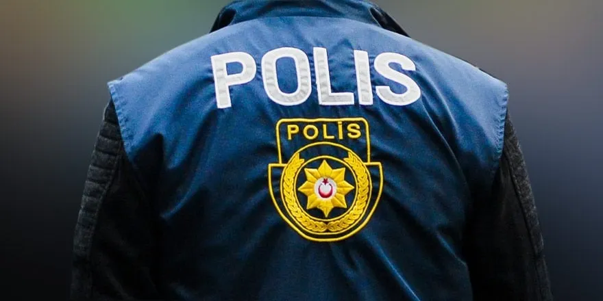  Uyuşturucu tasarrufundan aranan zanlı havalimanında yakalandı