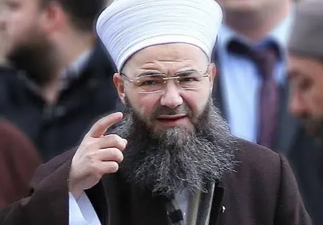 Cübbeli Ahmet: Tekbir, yangınları söndürür