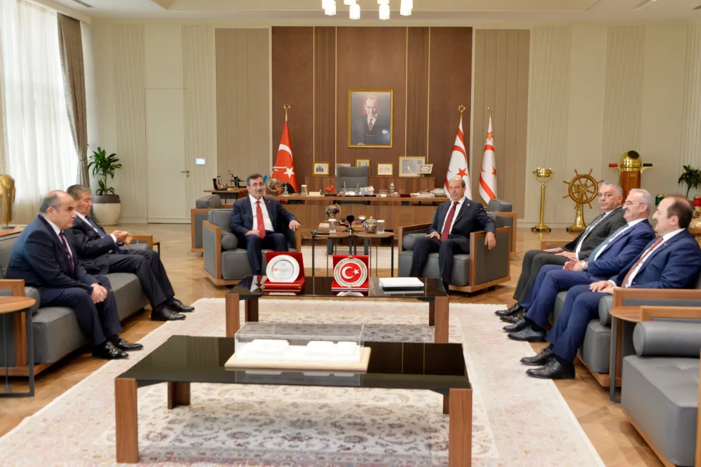 Cumhurbaşkanı Tatar, Türkiye Cumhuriyeti Cumhurbaşkanı Yardımcısı Yılmaz’ı kabul etti
