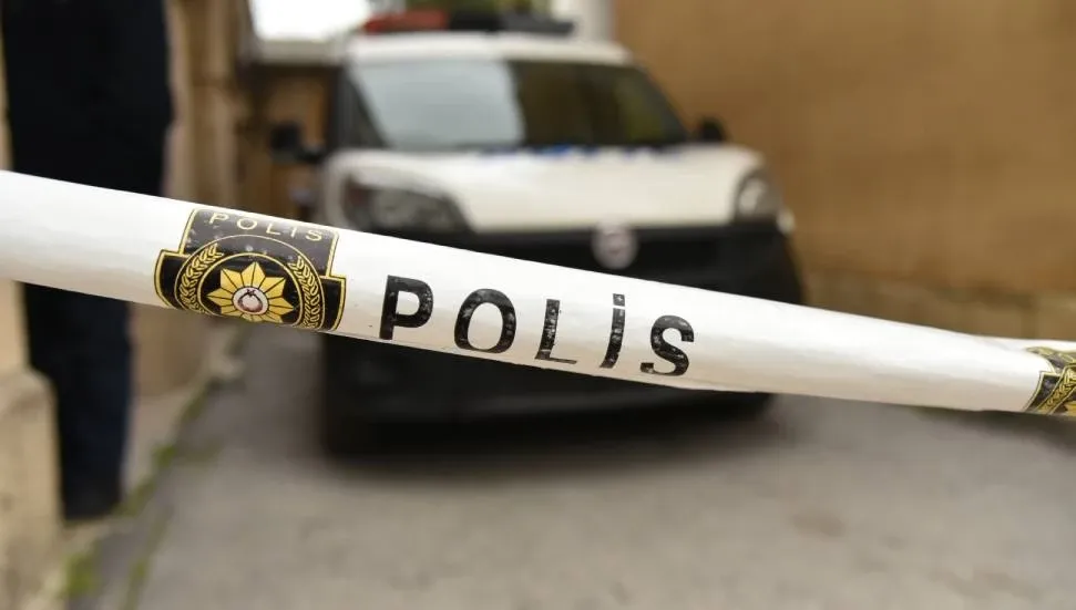 Ölü bulunan şahsın evinden uyuşturucu çıktı