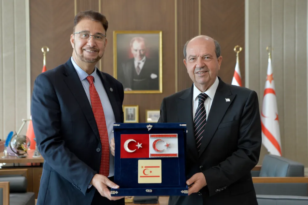 Cumhurbaşkanı Ersin Tatar, İngiltere Milletvekili Afzal Khan’ı kabul etti