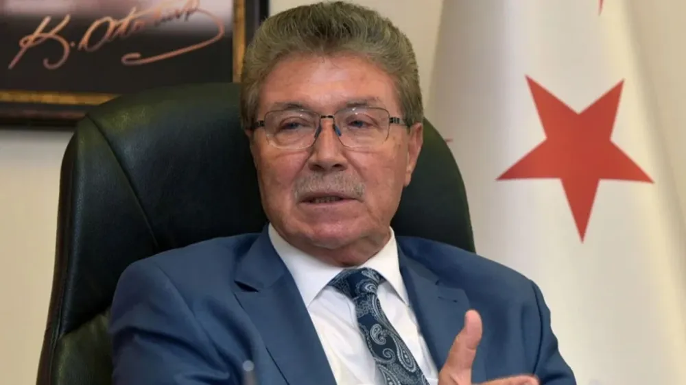Başbakan Üstel